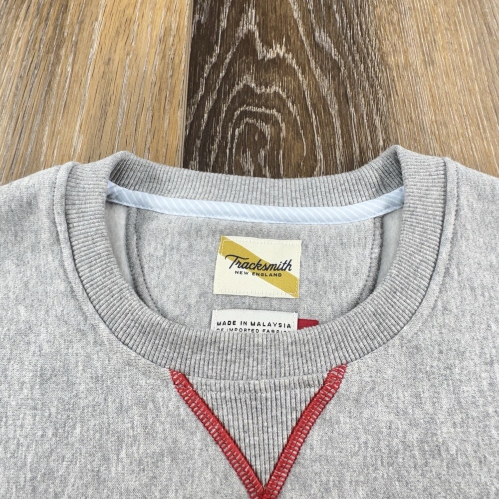 NWOT London Marathon Tracksmith Crewneck Sweatshirt New England SOLD OUT Medium - Picture 5 of 16